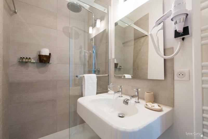 Double or Twin Room - Topaz image 3