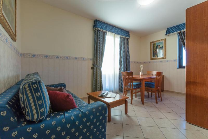 Classic Suite image 3