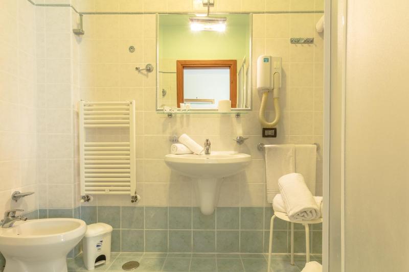 Classic Suite image 4