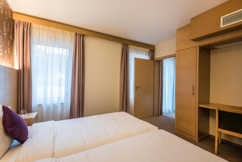 Junior Suite image 2