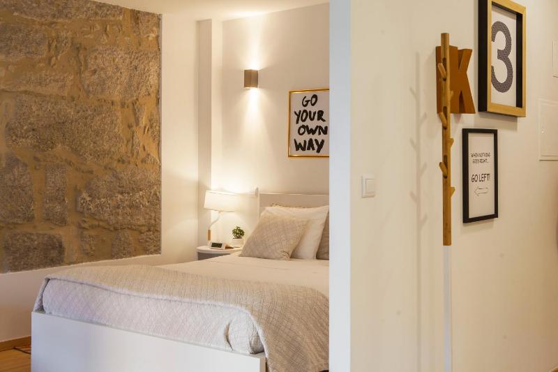 Oporto Local Studios - image 11