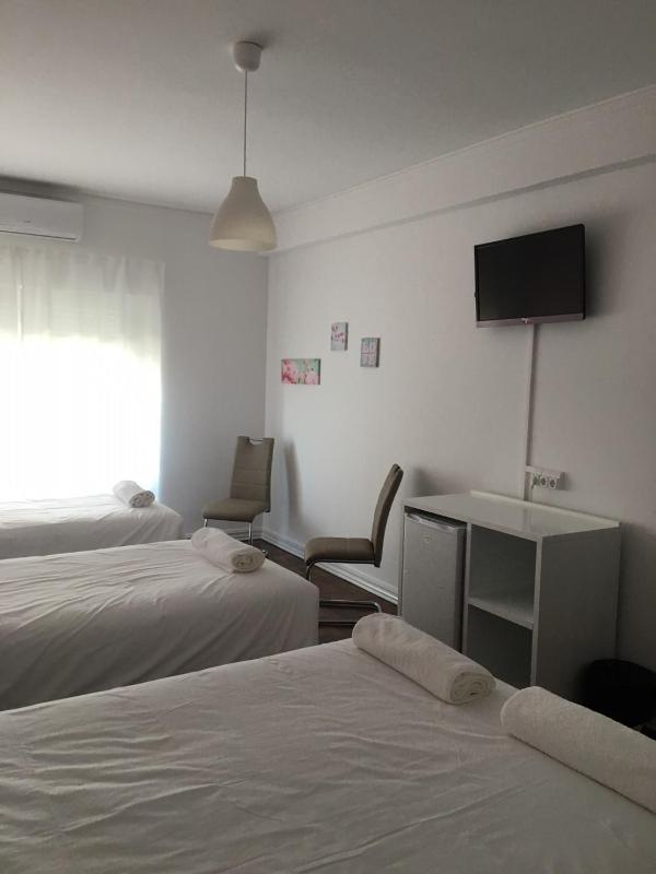 Quadruple Room image 2