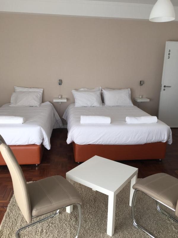 Triple Room with Private Bathroom image 3