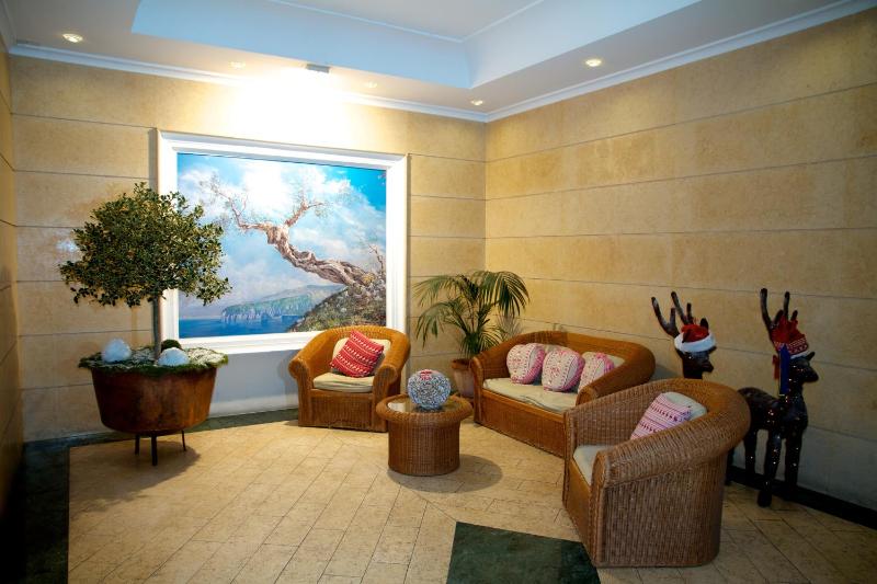 Ulisse Deluxe Hostel - image 15