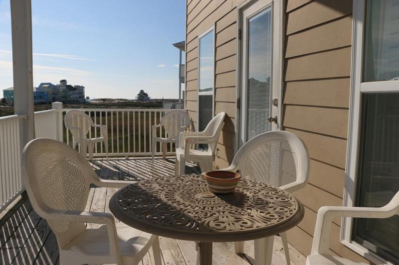 Six-Bedroom Apartment image 3