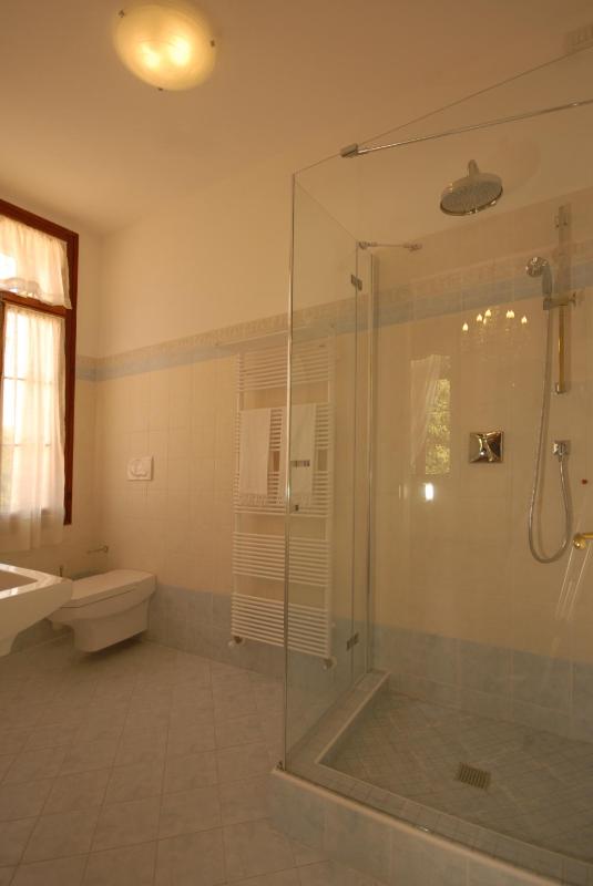 Double Room image 2