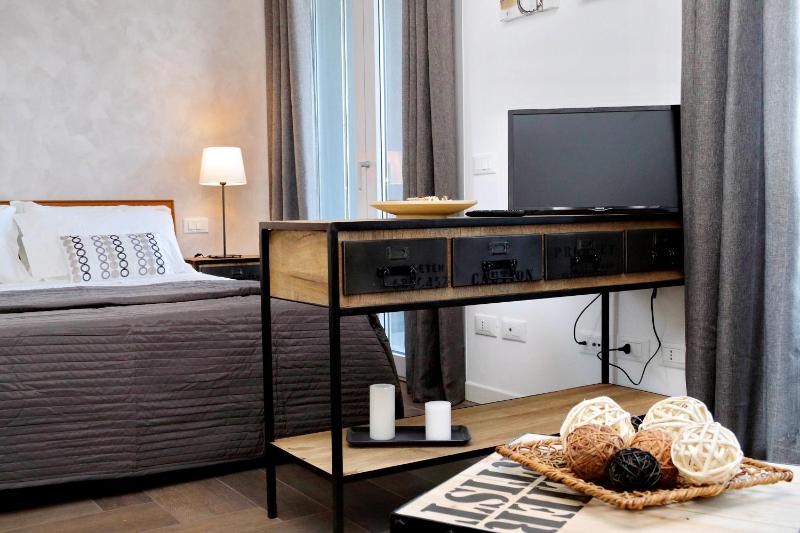 Apartment image 3