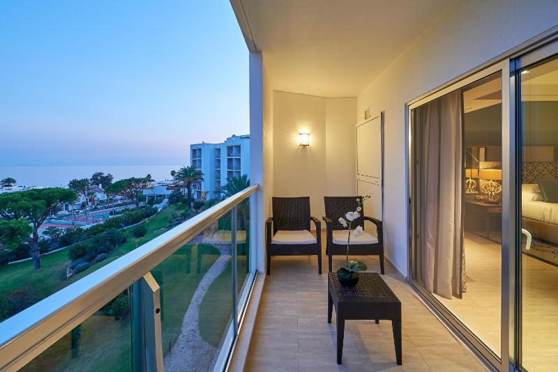 Premium Suite image 3