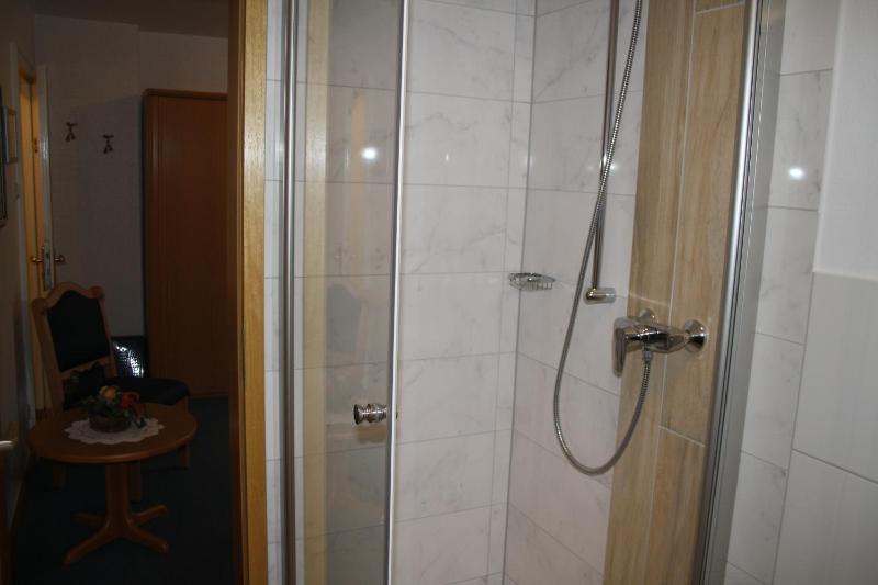 Single Room image 2