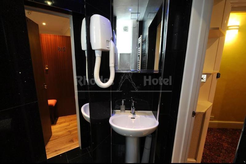 Superior Single Room image 3