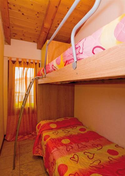 Two-Bedroom Apartment - Split Level image 4