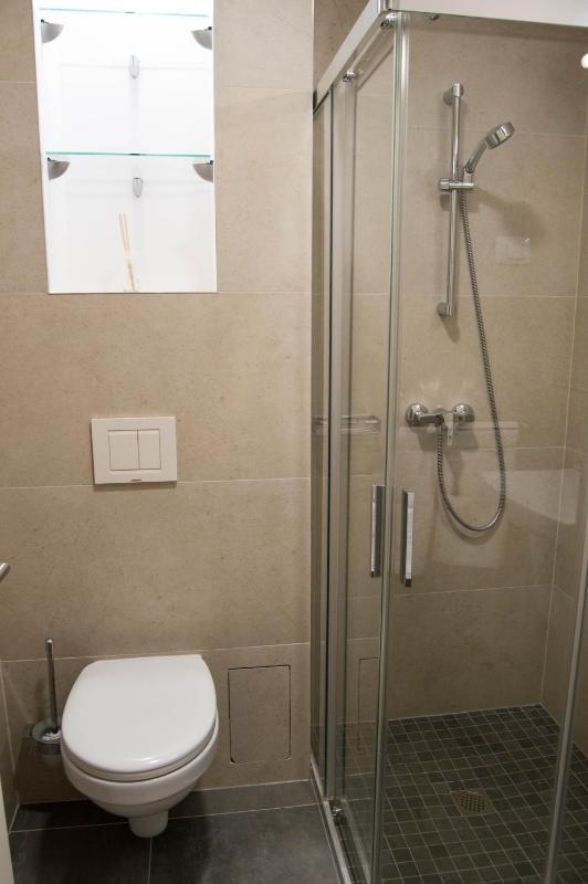 Triple Room ** image 3