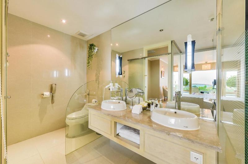 Sea Links Beach Hotel - image 2