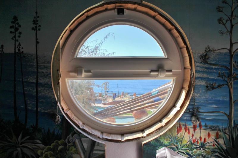 Two-Bedroom Villa with Sea and Pool View image 3