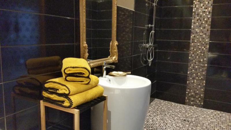 Studio with Pool View image 2