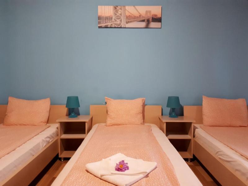 Classic Triple Room image 2