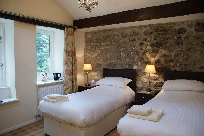 Double or Twin Room image 2