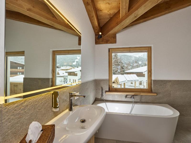 Chalet 3 image 3