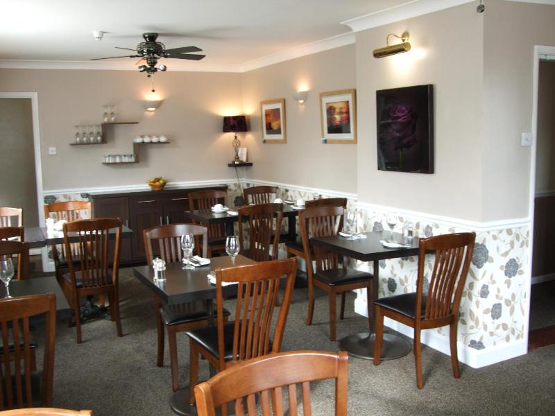 Grove House - Woodbridge - image 16