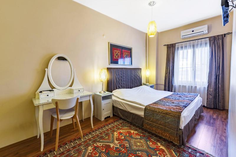 Triple Room image 3