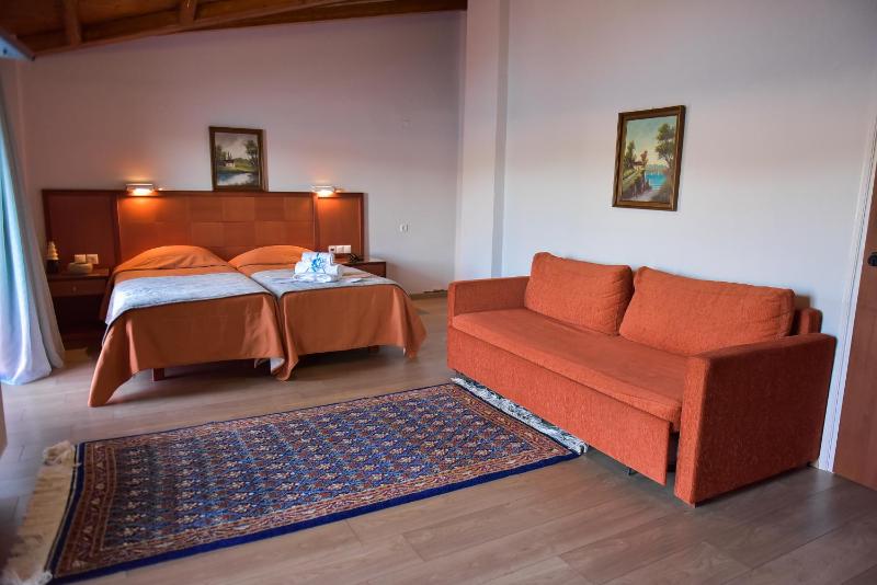 Triple Room image 3