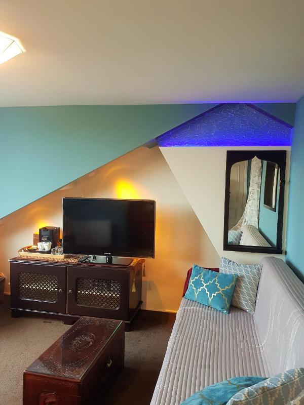 Junior Suite with Sea View image 2