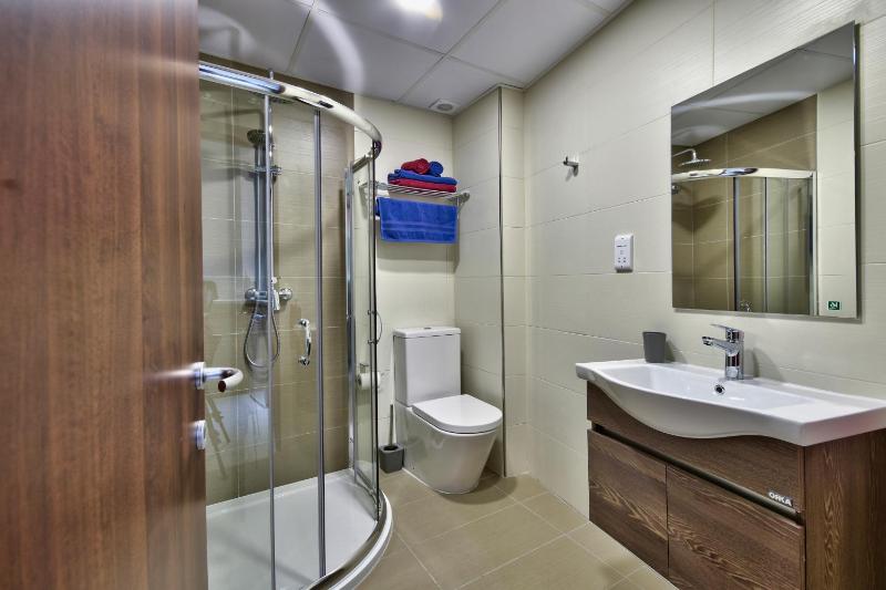 Central Suites St. Julian's - image 4