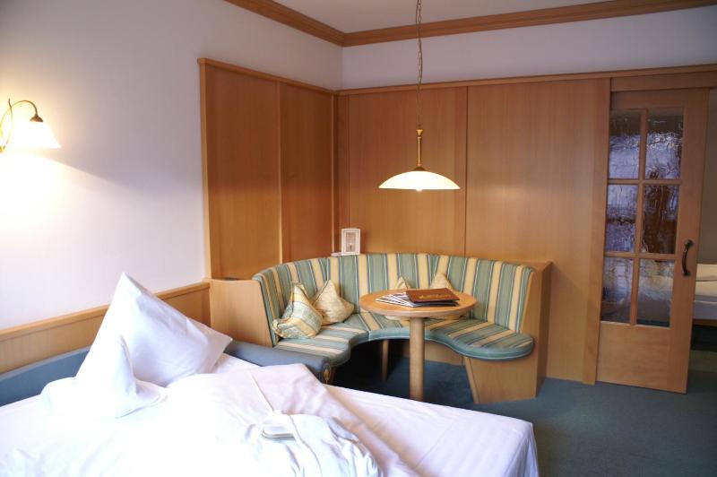 Superior Junior Suite with Balcony image 4