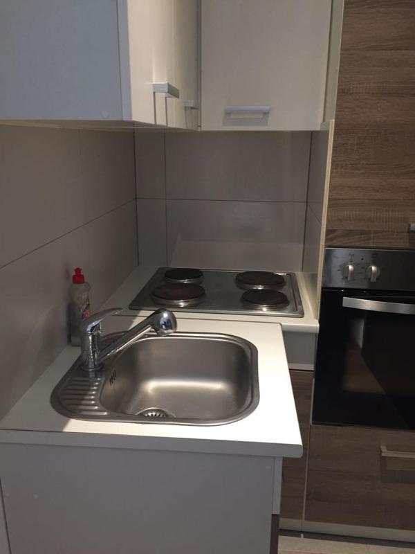 Single Room with Shower image 1