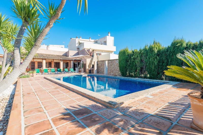 Four-Bedroom Villa image 3