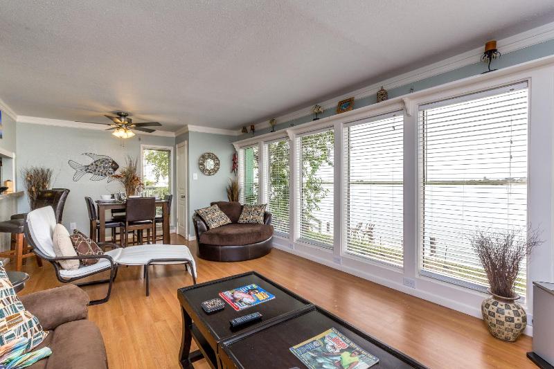 Three-Bedroom Apartment image 1