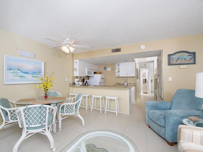 One-Bedroom Apartment image 1
