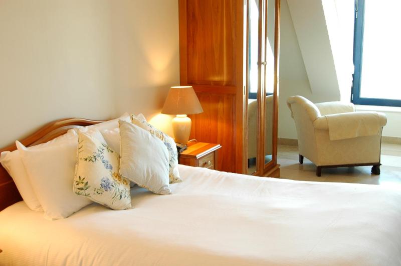 The Waterfront Hotel - image 11