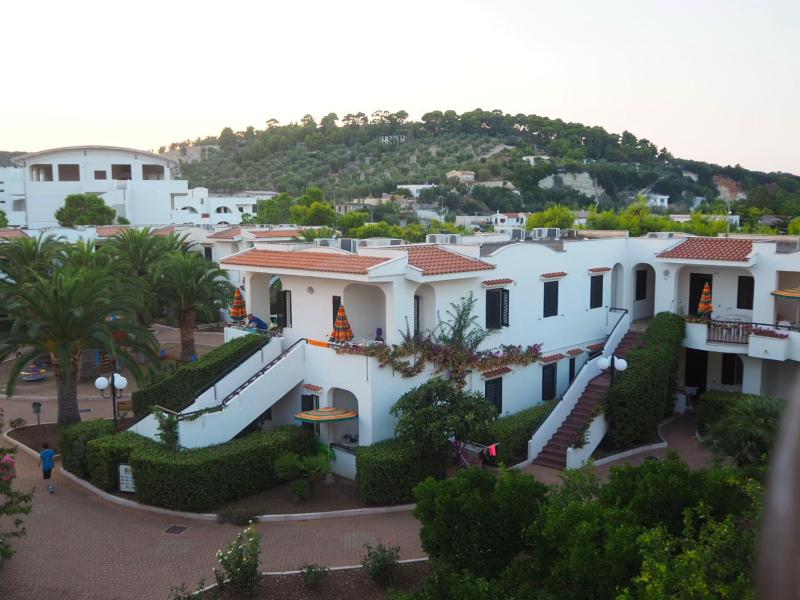 Apartment with Balcony image 3