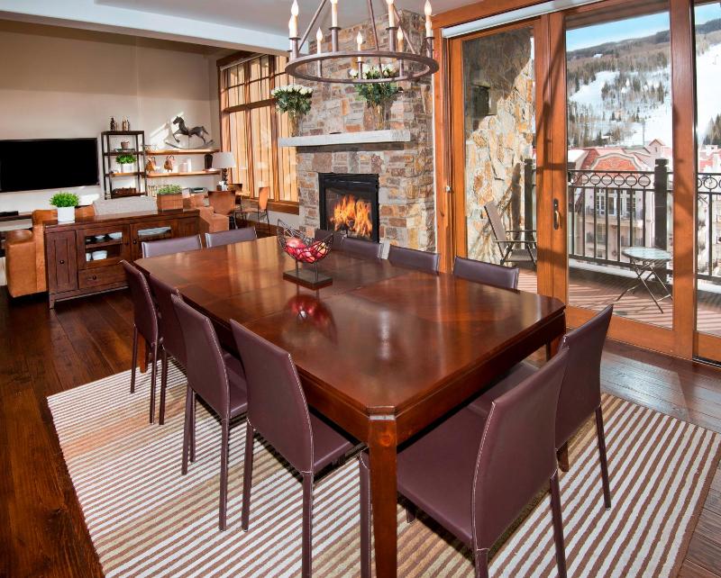 Four-Bedroom Apartment image 1