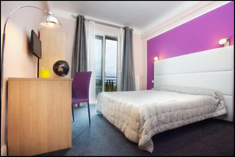Executive Double Room image 4