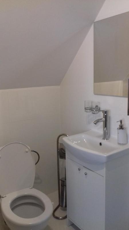 Small Double Room image 2