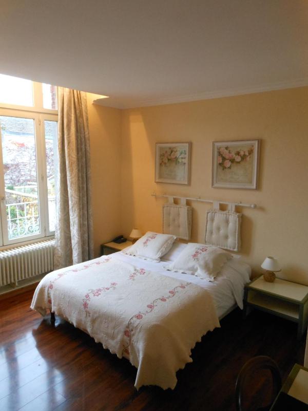 Superior Room with One Double Bed image 3