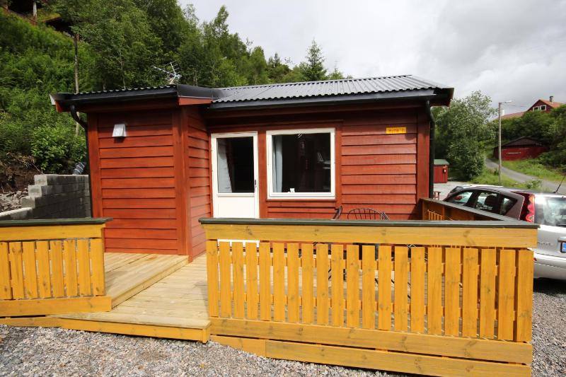 Cottage with Shared Bathroom image 4