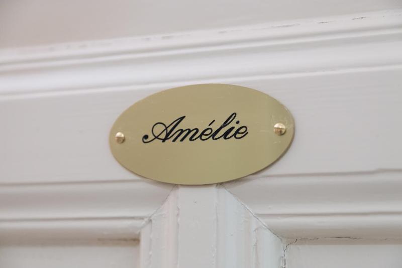 Deluxe Double Room with Extra Bed image 3