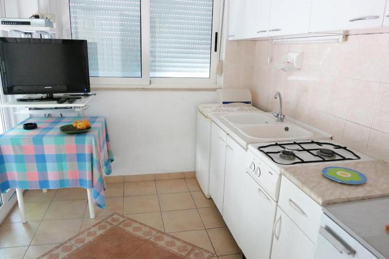 Two-Bedroom Apartment with Balcony and Sea View image 2