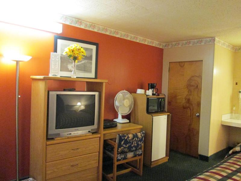 King Room image 3