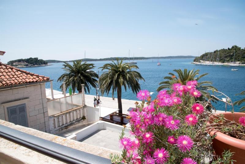 Holiday Home Meditation - image 18