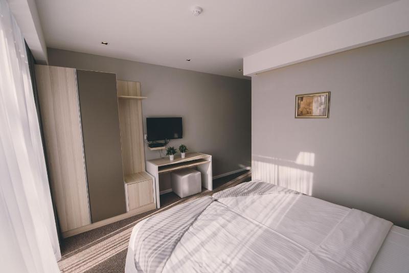 Double or Twin Room with View image 3