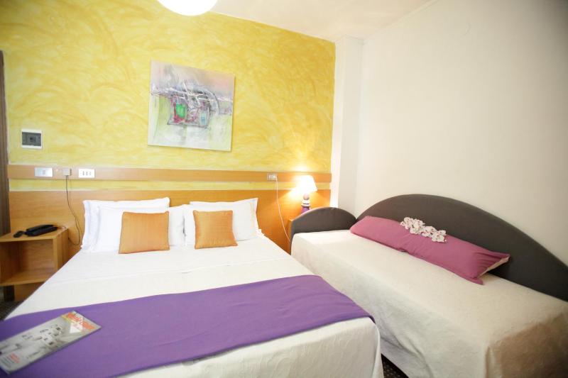 Quadruple Room image 2