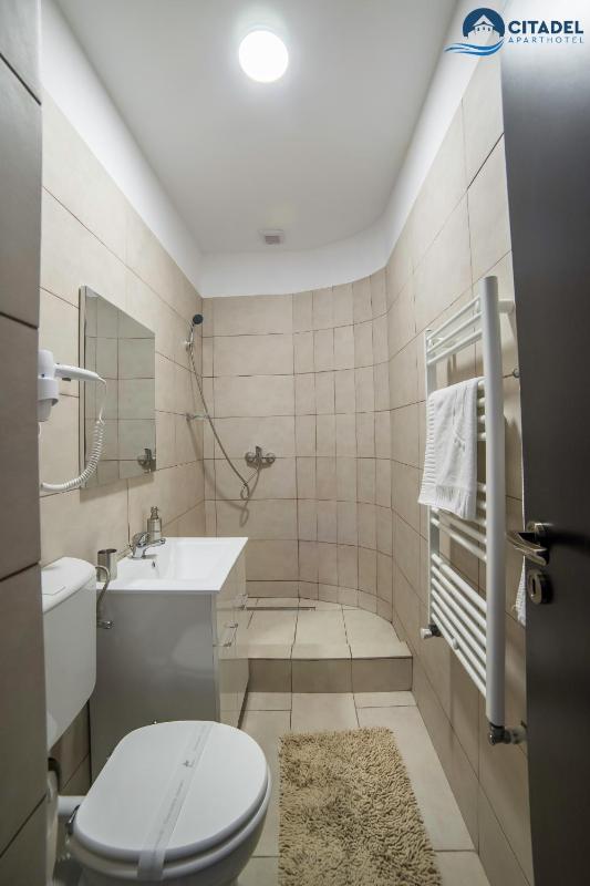 Apartment image 4