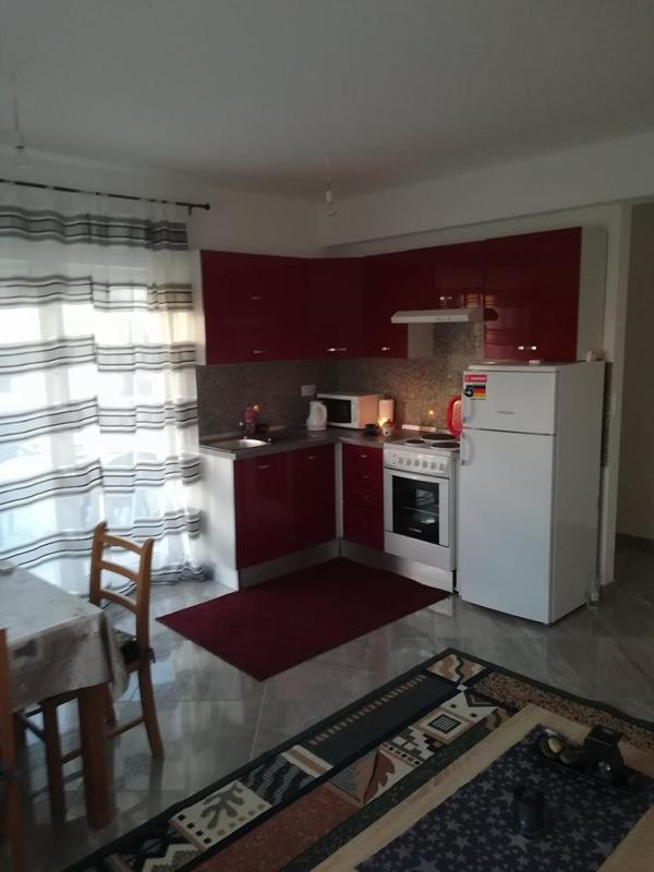 One-Bedroom Apartment image 2