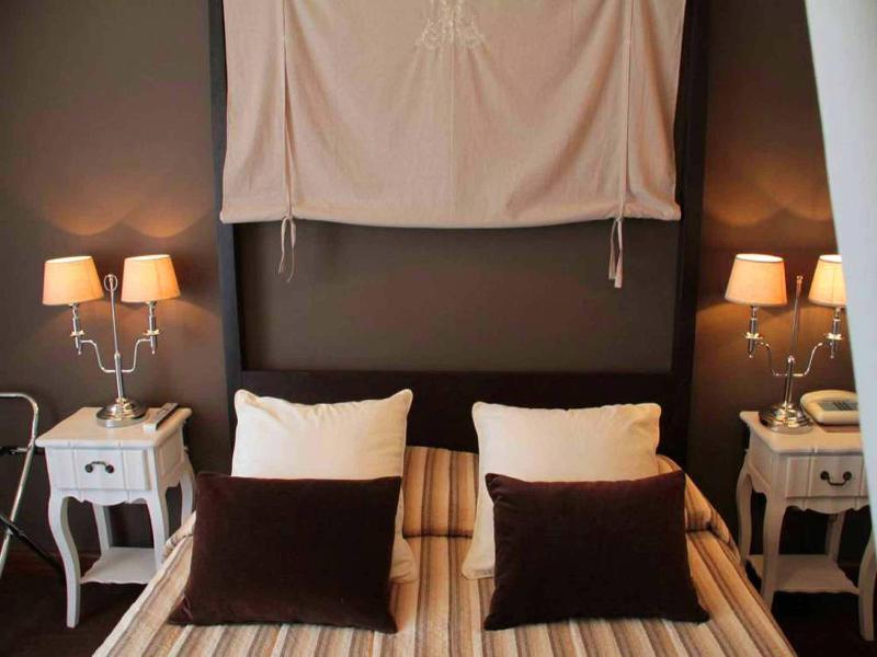 Superior Double Room with Balcony and Sea View image 4