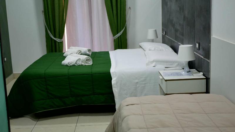 Superior Triple Room image 2