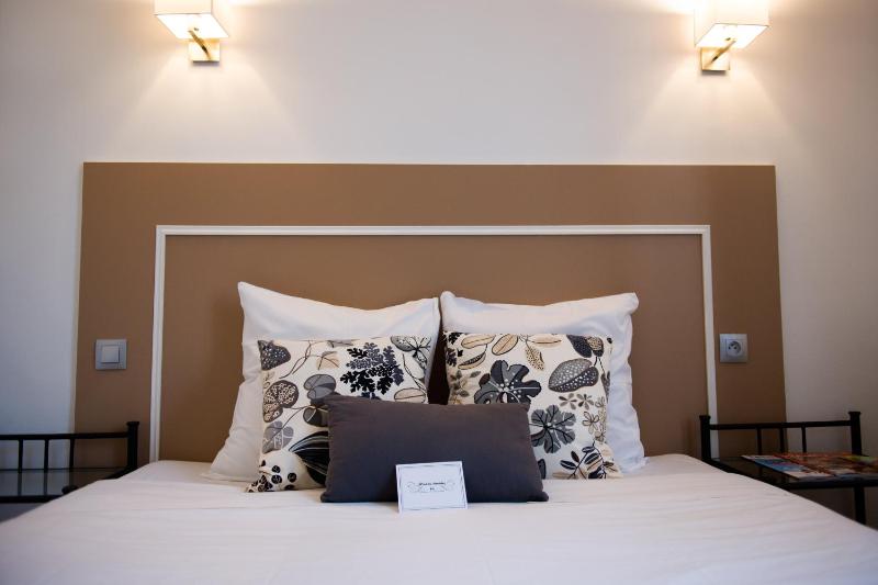 King Room image 4